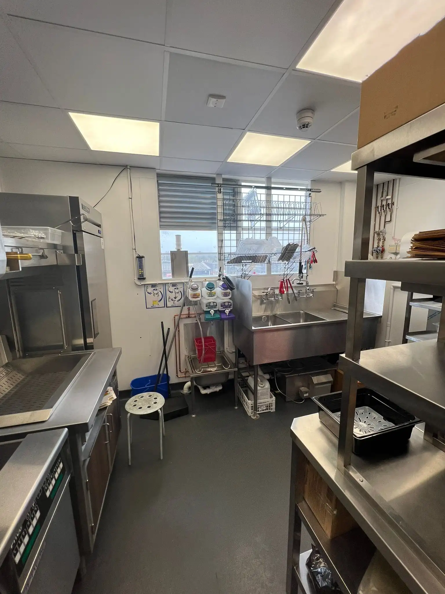 Commercial Kitchen